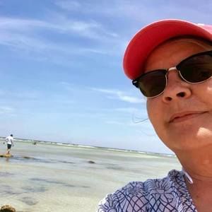 Meet your Posher, Elisabeth